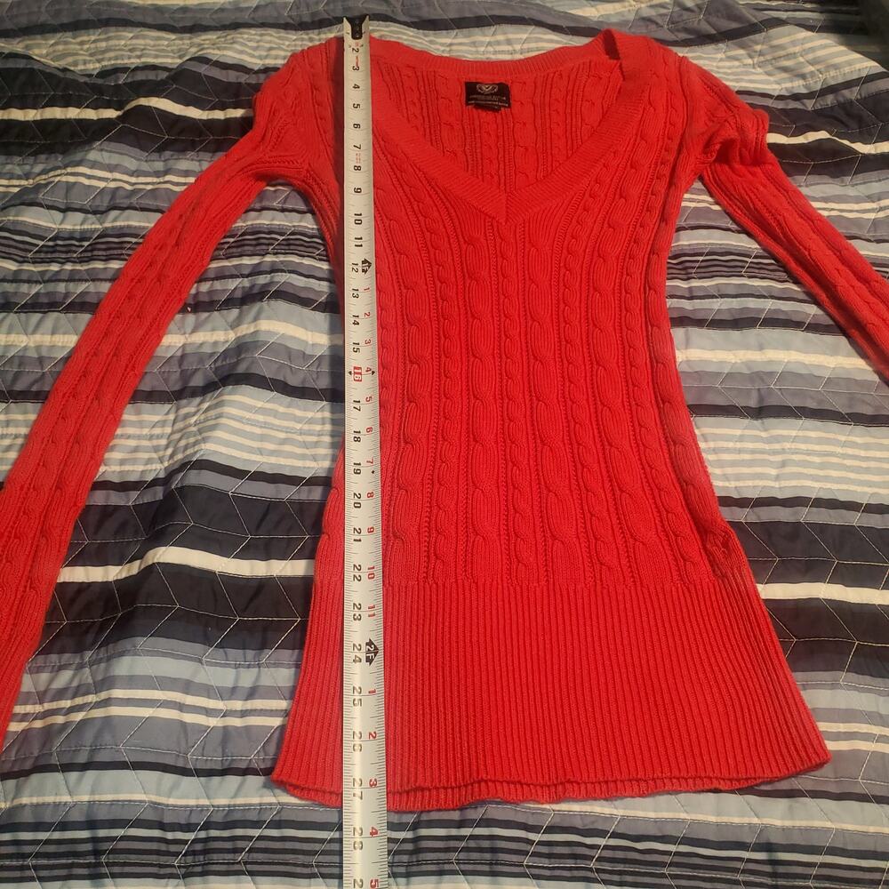 American Eagle XS Red Cable Open Knit V-Neck Sweater LS Fitted Y2K Bella Swan - Picture 13 of 13